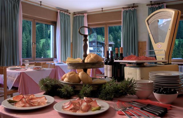 Casa Per Ferie Villa Romagna Pozza di Fassa Buitenkant foto